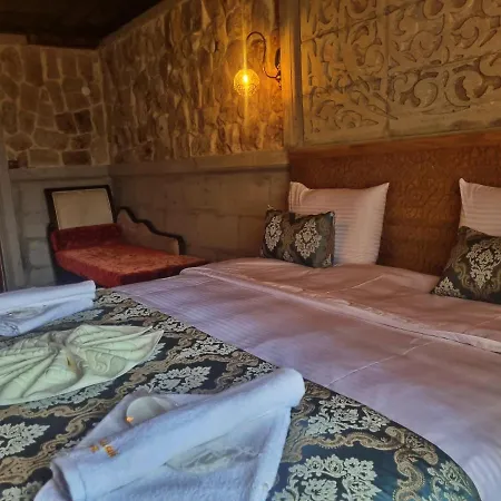 Szálloda Muskara Cave 4*