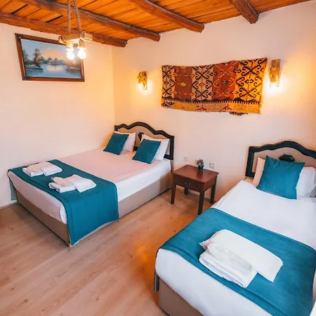 Ξενοδοχείο Muskara Cave 4*